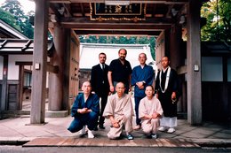 V buddhistickém klášteře v Japonsku (1998)