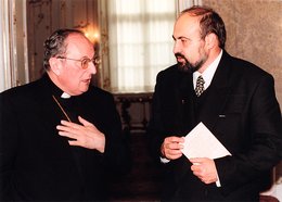 S kardinálem Joachimem Meisnerem (1990)
